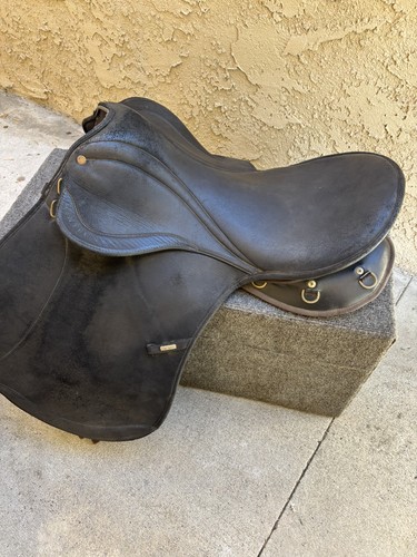 Sella equitazione dressage